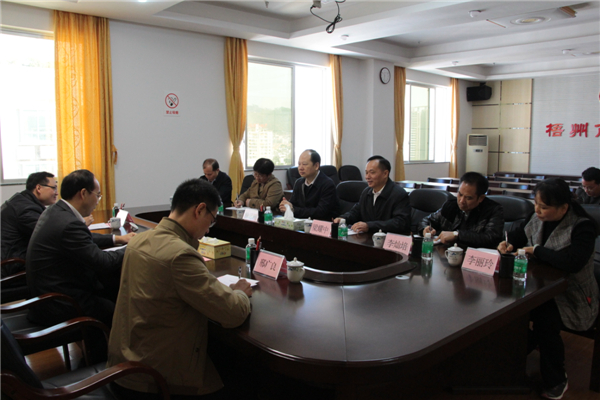 市委常委、組織部部長張惠強到市總工會調(diào)研