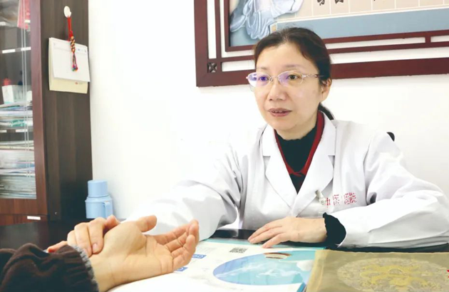 勞動創(chuàng)造幸福丨 莫湘：懸壺濟(jì)世傳中醫(yī)