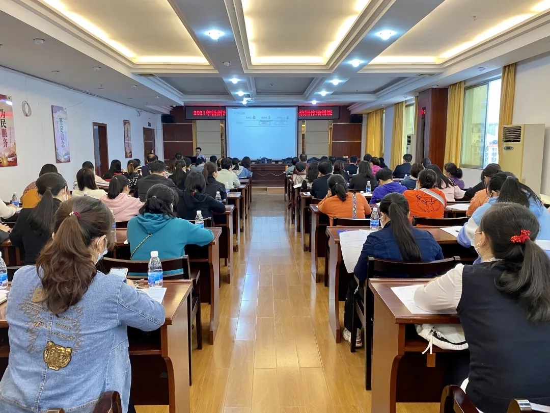 有理論 有業(yè)務(wù)實踐，這個培訓班干貨滿滿