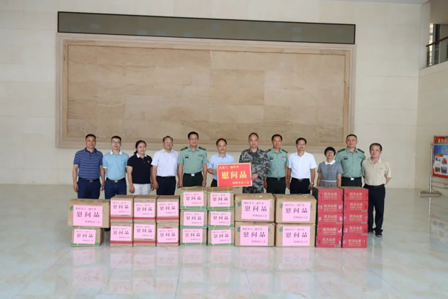 梧州市總工會(huì)領(lǐng)導(dǎo)班子“八一”走訪慰問(wèn)部隊(duì)官兵，共敘軍民魚水情