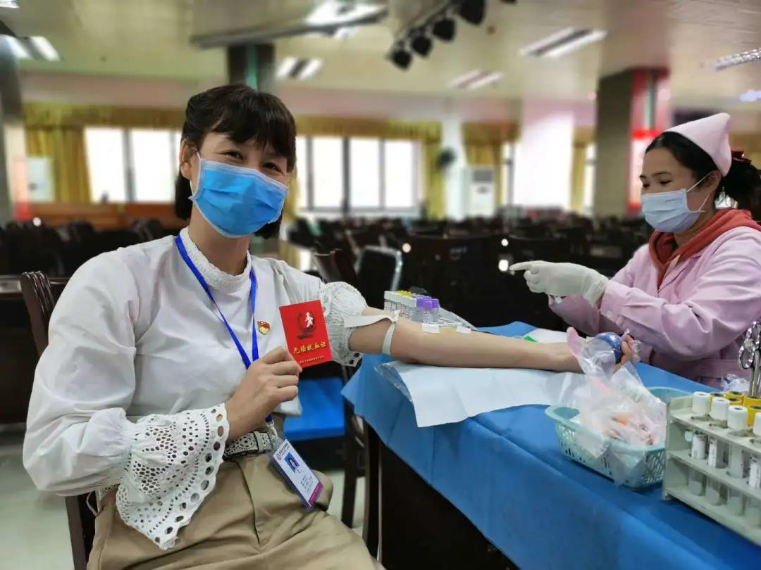 梧州市婦幼保健院工會無償獻(xiàn)血顯愛心