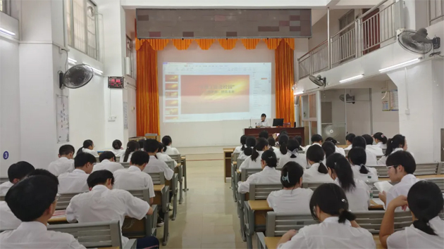 勞動(dòng)點(diǎn)燃?jí)粝?匠心照亮未來